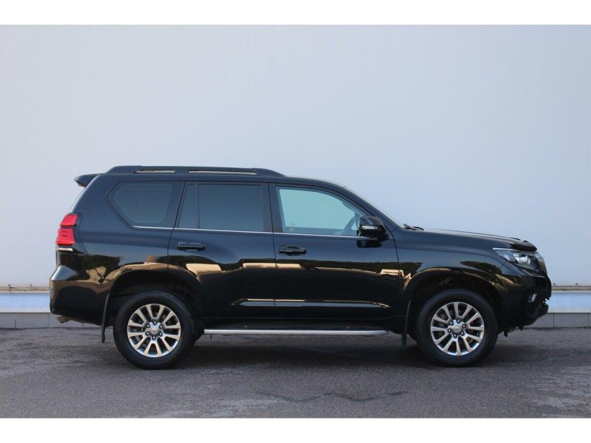 Toyota land cruiser prado 150