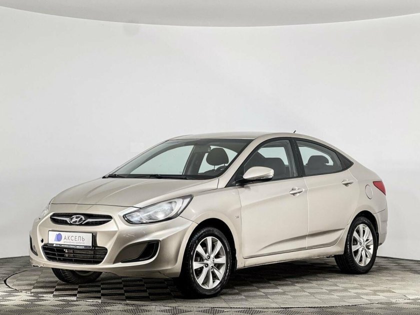 Hyundai solaris 2011