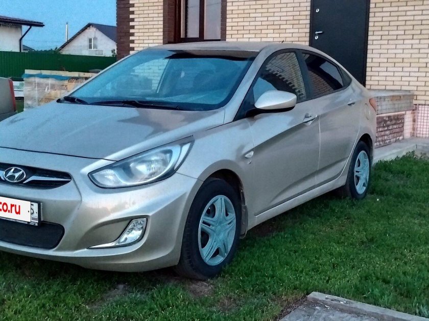 Hyundai solaris i 2011