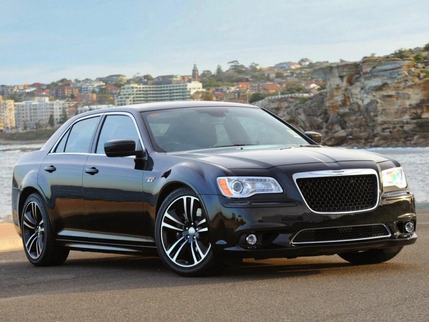 Chrysler 300 srt8