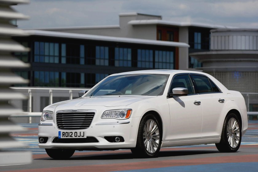 Chrysler 300c седан