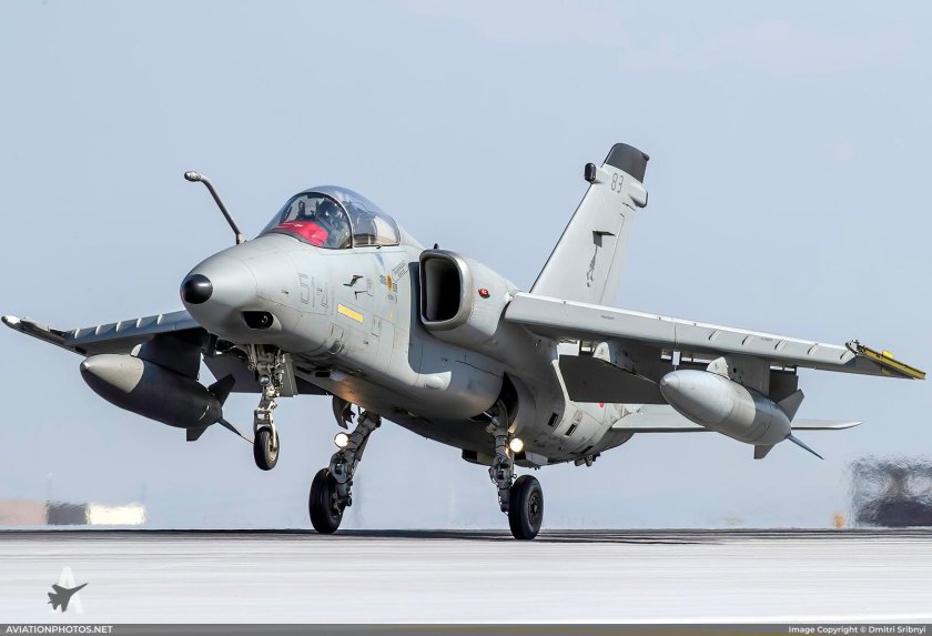 Самолёт AMX International