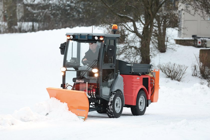 Коммунальная машина Hako Citymaster 1250