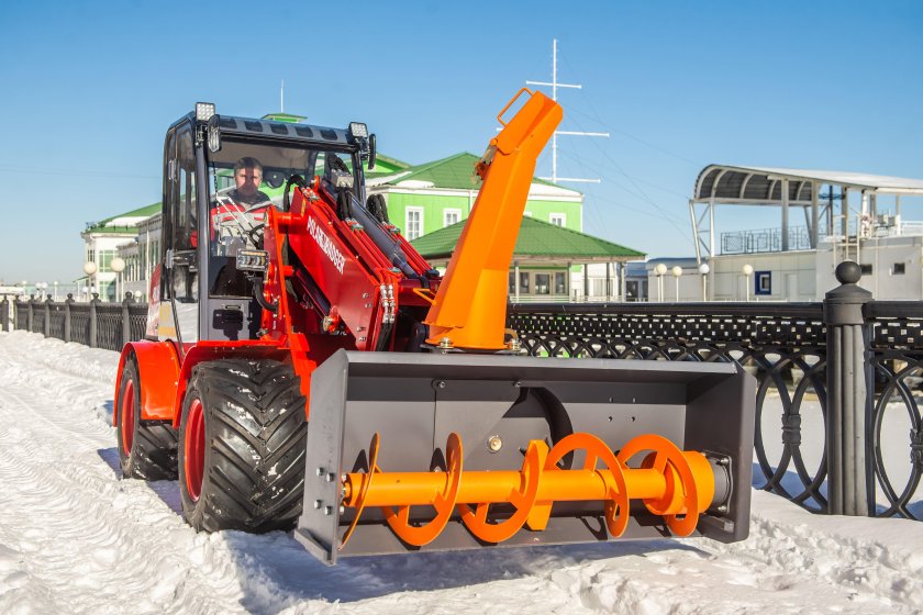 Снегометатель шнекороторный