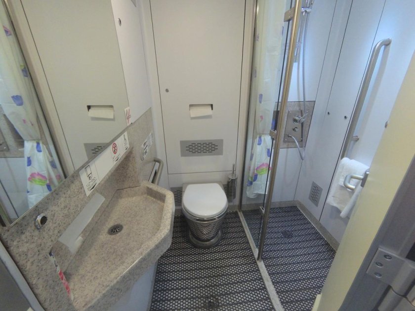 Двухэтажный вагон св РЖД