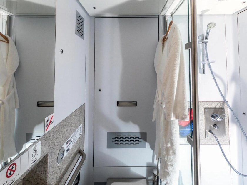 2 Этажный поезд купе