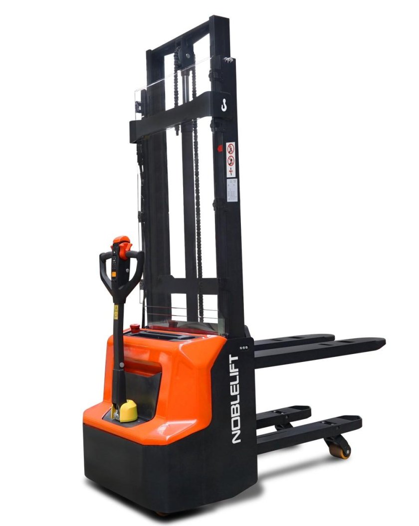 Электрический штабелер