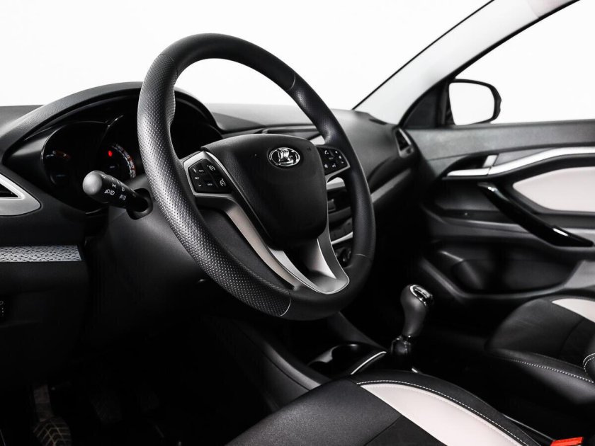 Лада Веста 1