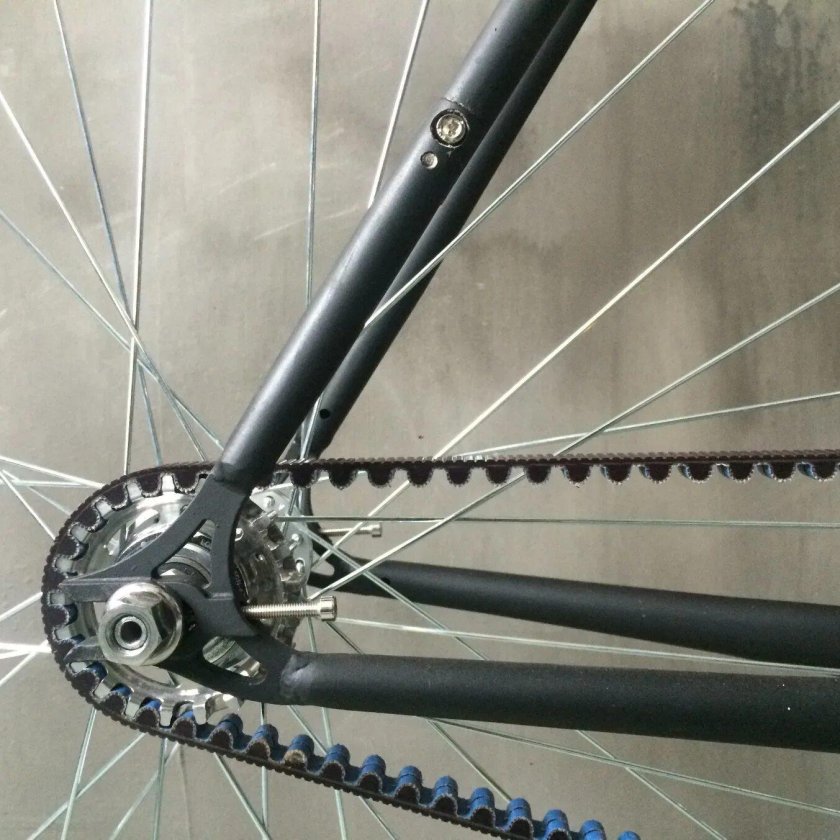 Велосипед с ременной передачей