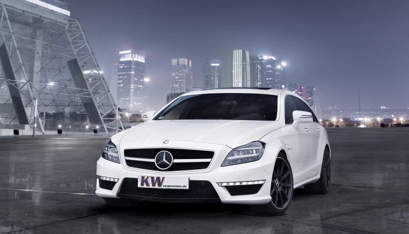 Мерседес CLS 63 AMG белый