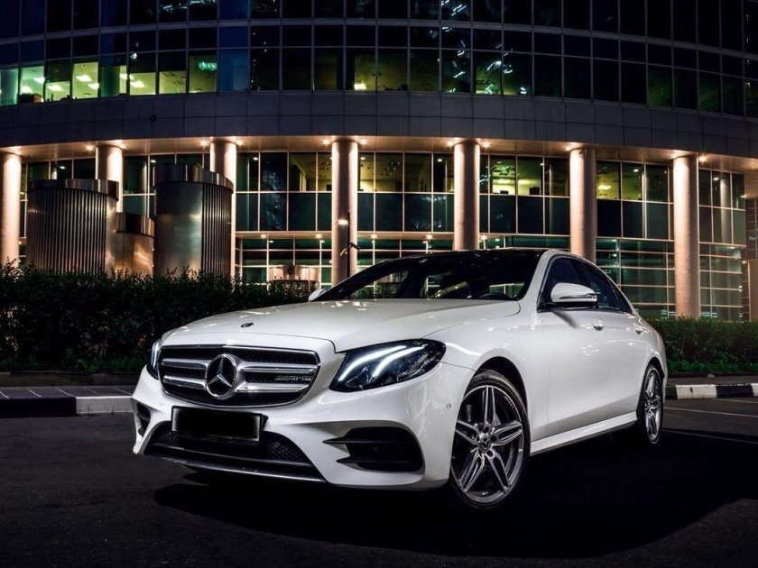 Мерседес-Бенц w213 белый