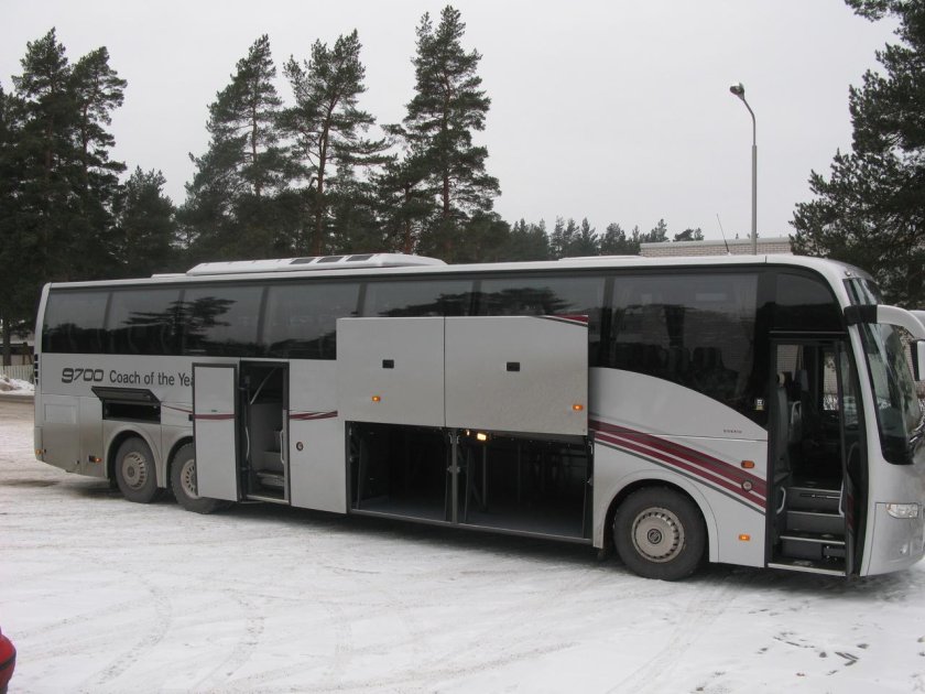 Автобус mercedes benz