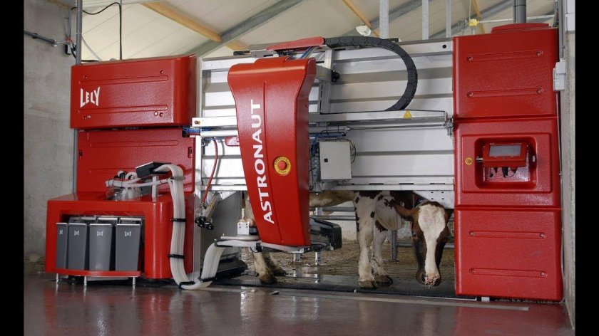 Доильные роботы Lely Astronaut a5