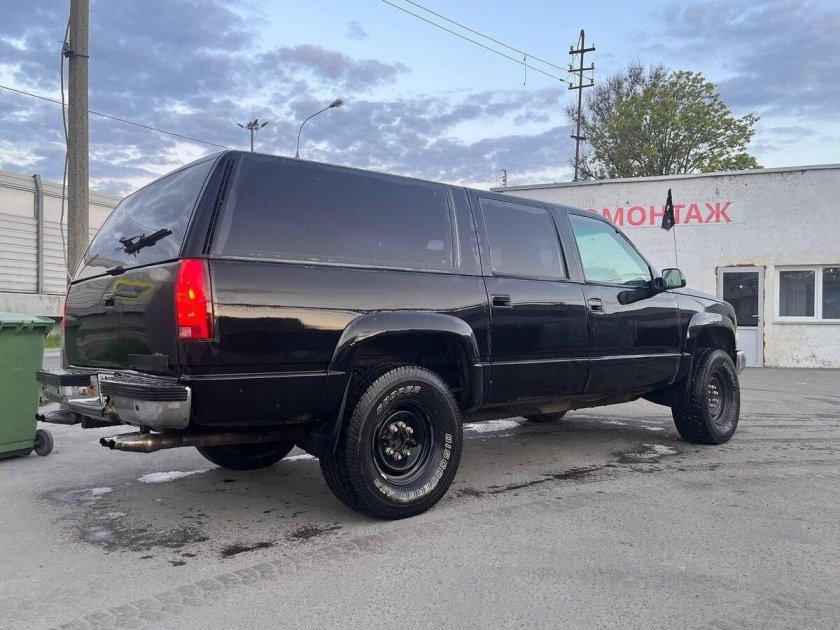 Chevrolet suburban ix