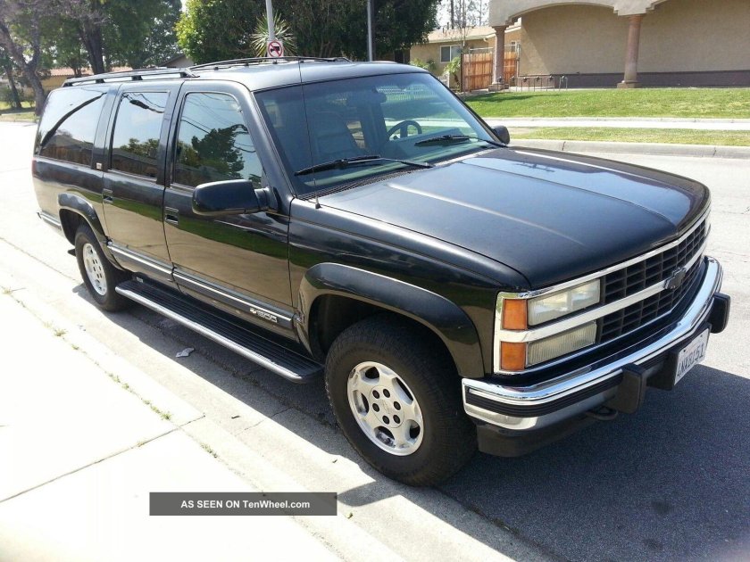 Chevrolet Suburban 1500