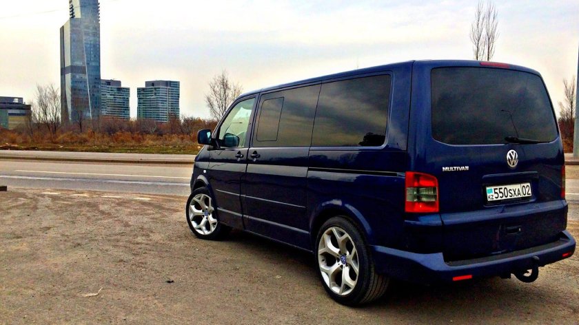 Фольксваген Мультивен т5