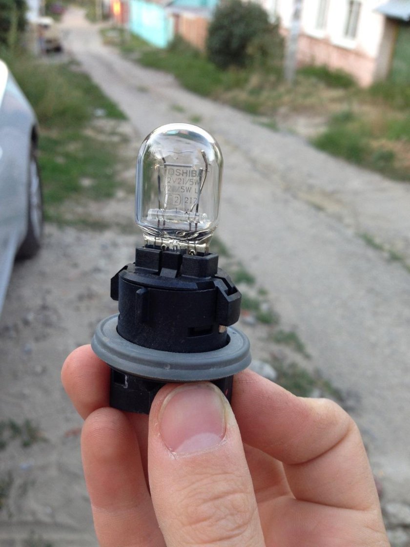 Цоколь лампы поворотника Opel Astra h 2007