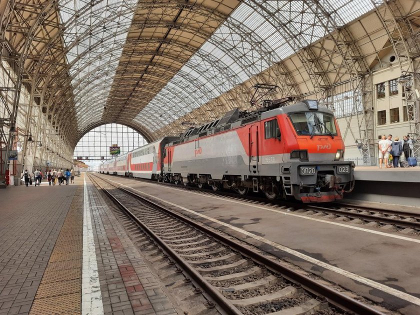 Москва казанский вокзал эп20