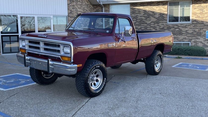 Dodge ram 1990