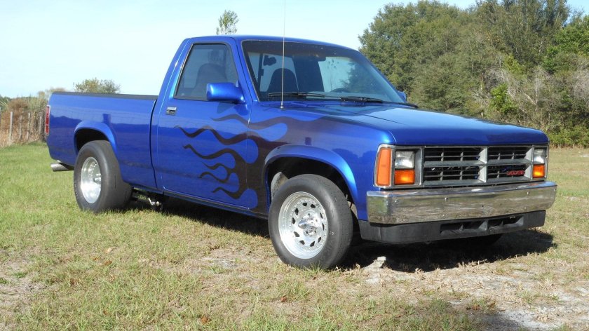 Dodge Dakota 1