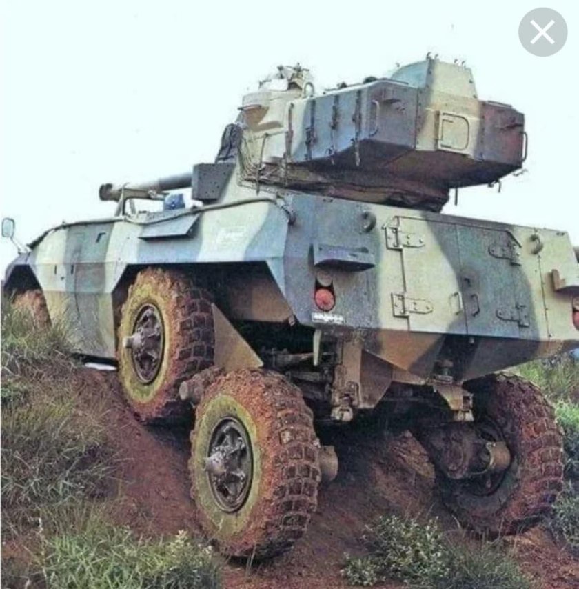 Mercedes Benz LG-1519 6x6 Boomerang "Mamute"