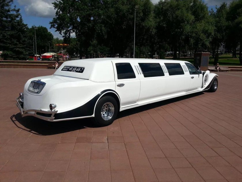Лимузин Линкольн ретро