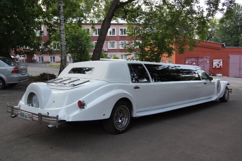 Экскалибур Фантом лимузин