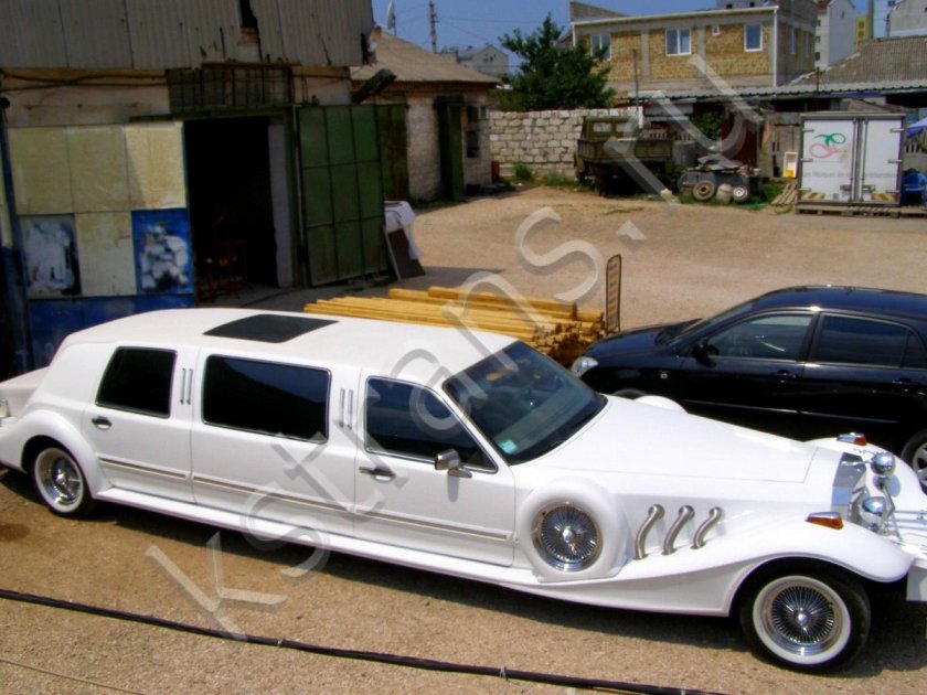 Ретро лимузин Крайслер Экскалибур