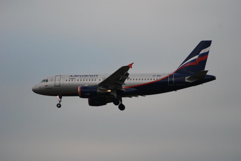 Superjet 100 ra-89025