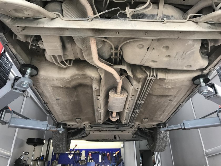 Днище volkswagen polo