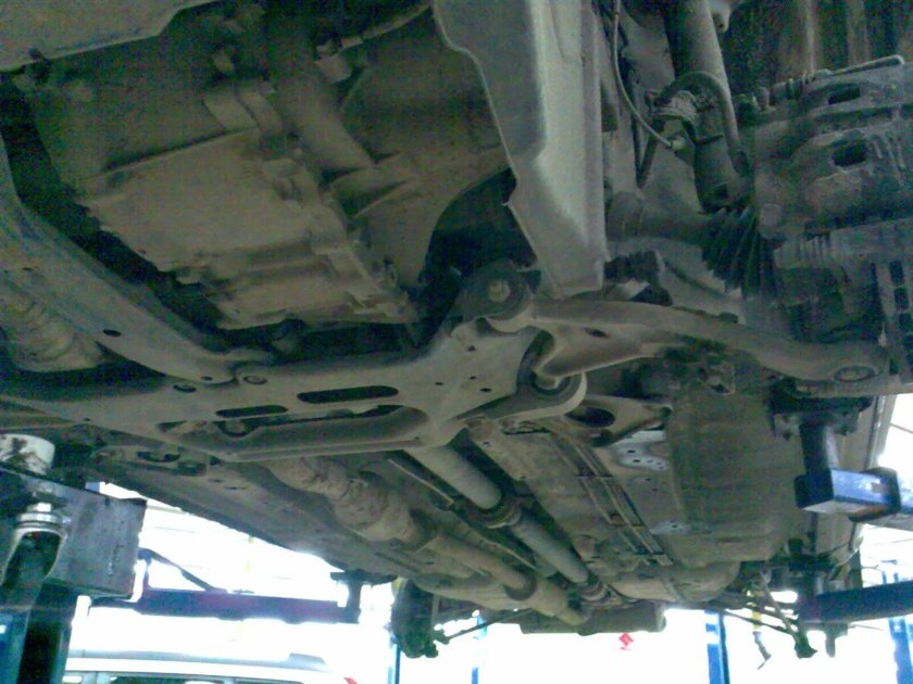 Ниссан х-Трейл т30 вид снизу