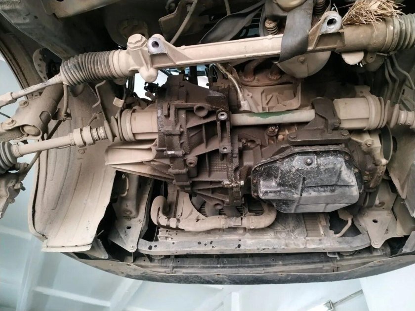 Ниссан Кашкай j10 снизу