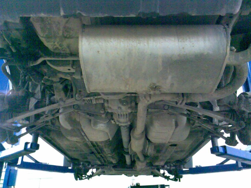 Ниссан х-Трейл т30 вид снизу