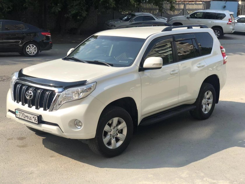 Тойота Прадо 2013