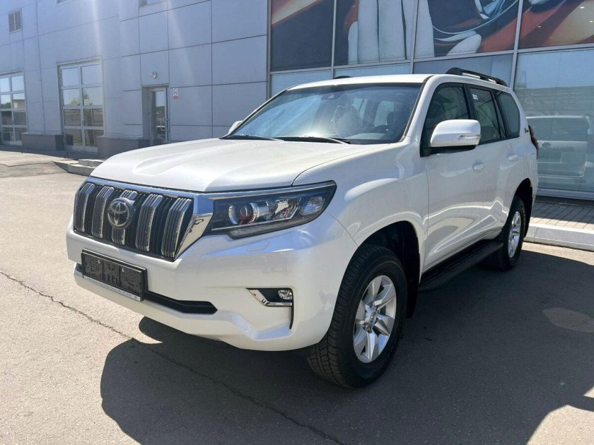 Toyota Land Cruiser Prado 2022