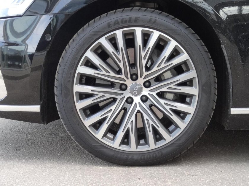 Volkswagen Jetta 1.4 AMT (125 Л.С.) 2016 года на 17 дисках