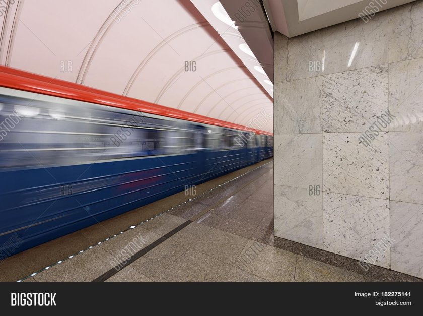 Достоевская станция метро Москва