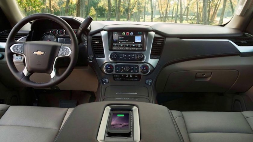 Chevrolet Suburban 2015 салон