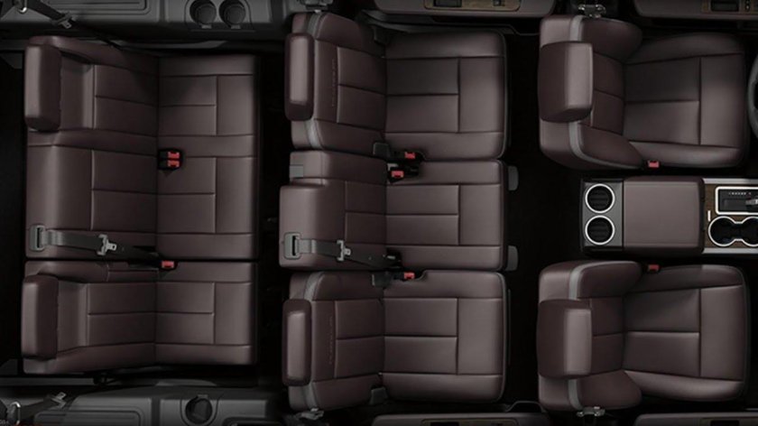 Chevrolet Suburban 2022 салон