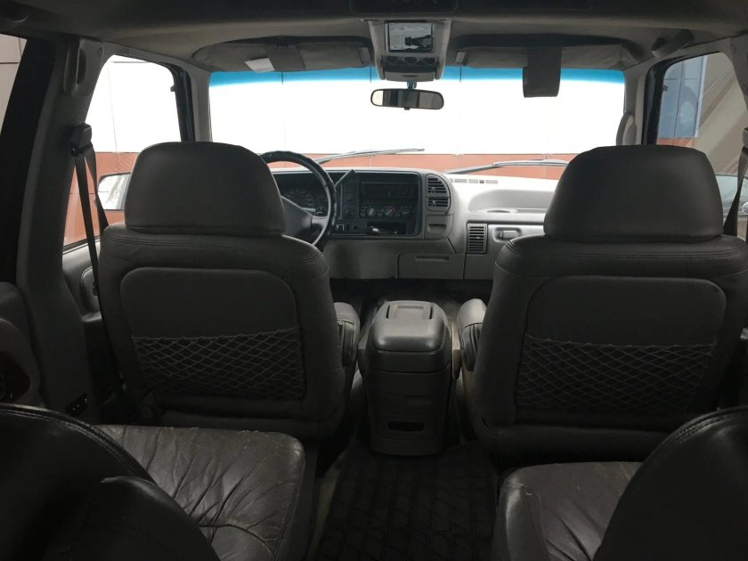Chevrolet Suburban 1995 салон