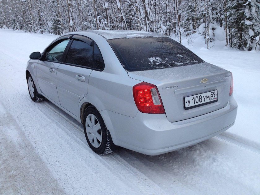 Chevrolet Lacetti седан серебристый