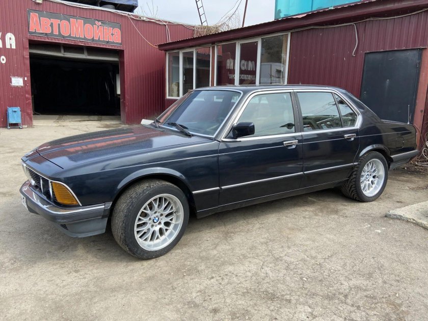 БМВ 320 акула