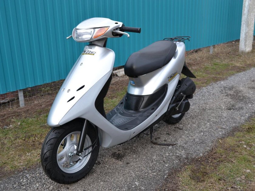 Хонда дио 34 серебристый