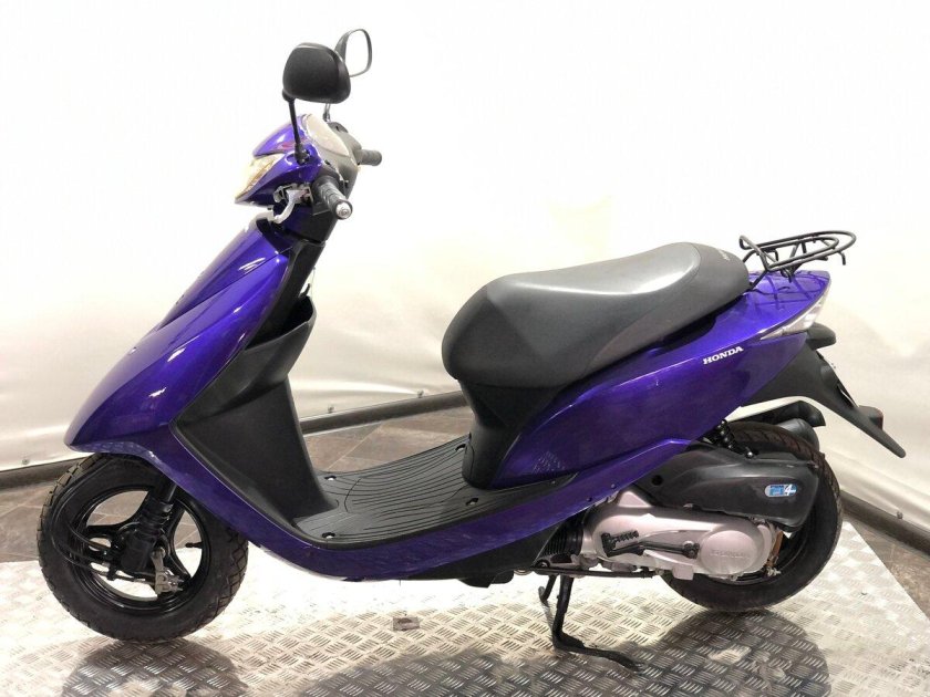 Honda Dio фиолетовая