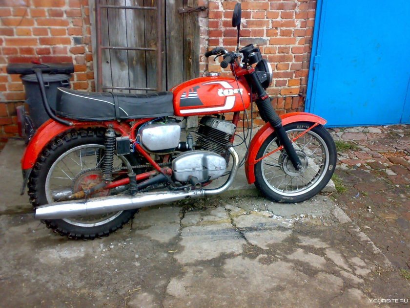 Мотоцикл Чезет 180