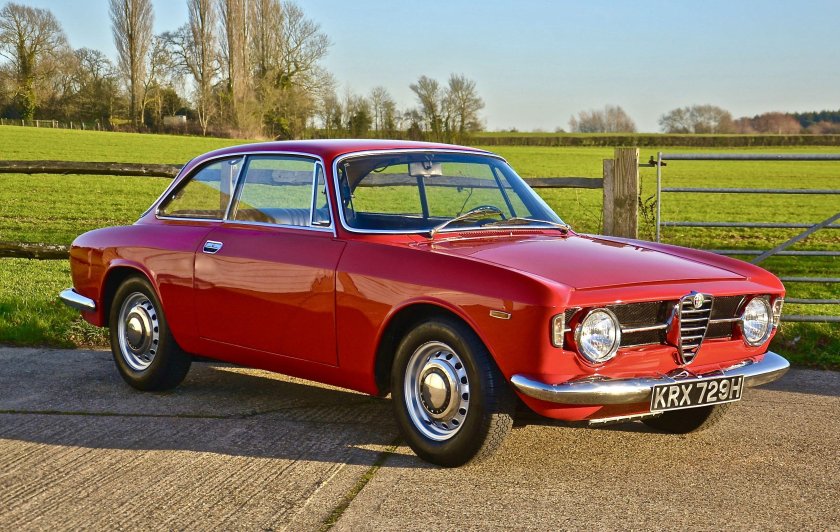 Alfa Romeo Giulia gt 1300 Junior