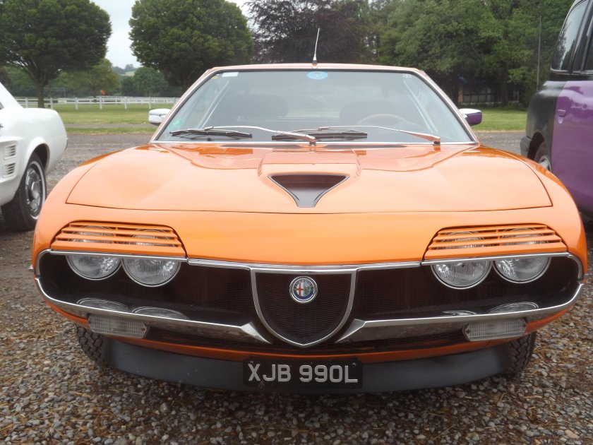 Alfa Romeo Montreal