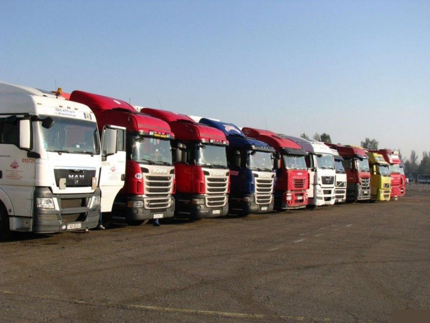 Автопарк грузовых автомобилей