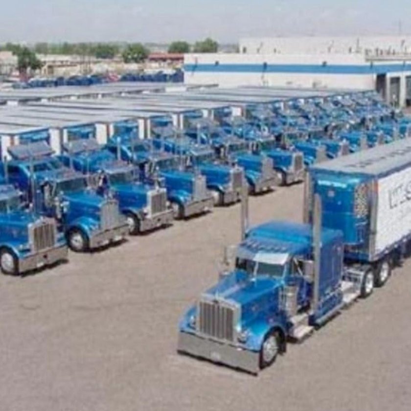 Стоянка грузовых автомобилей