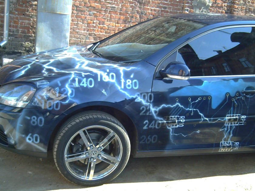 Фольксваген гольф с аэрографией